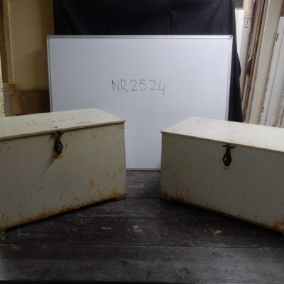 Old chests / blanket chests No. 2524