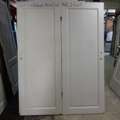 Two cabinet doors No. 2606
