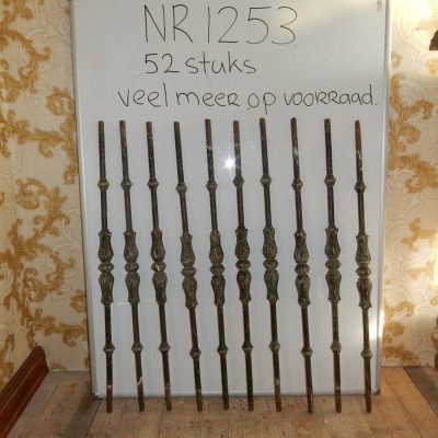 Stair Arrows No. 1253