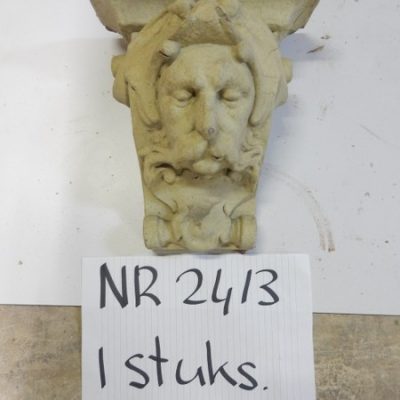 Gable ornament male No. 2413