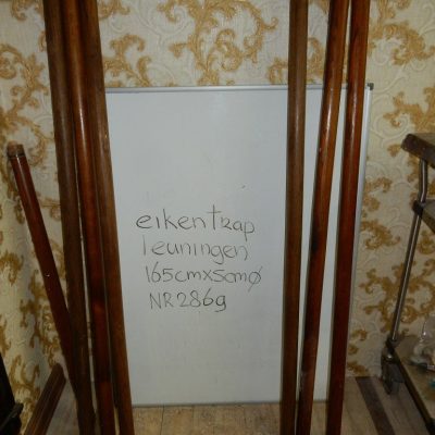 Oak Banisters No. 2869