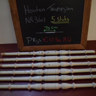 Wooden stair rails No. 3607