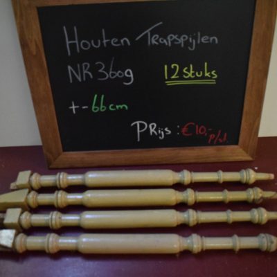 Wooden stair rail No. 3609