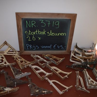 Cistern Brackets No. 3719