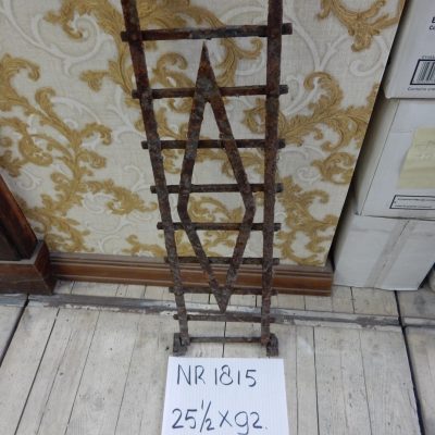 Cast iron fencing No. 1815