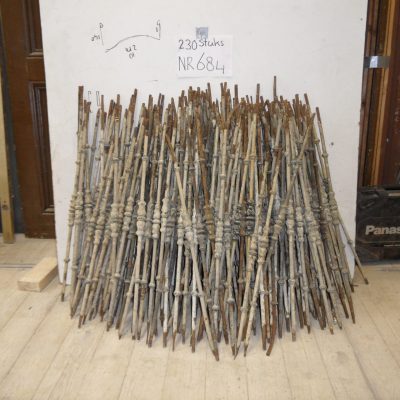 Cast Iron Stair Arrows No. 684