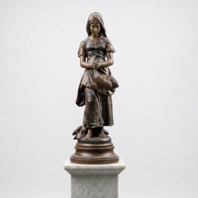 Régule sculptuur ‘L’Angélus’, naar E. Peynot, Frankrijk ca. 1900